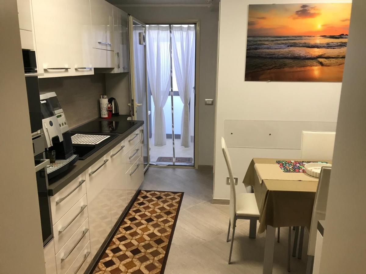 Apartamento Donizetti House CTA Exterior foto